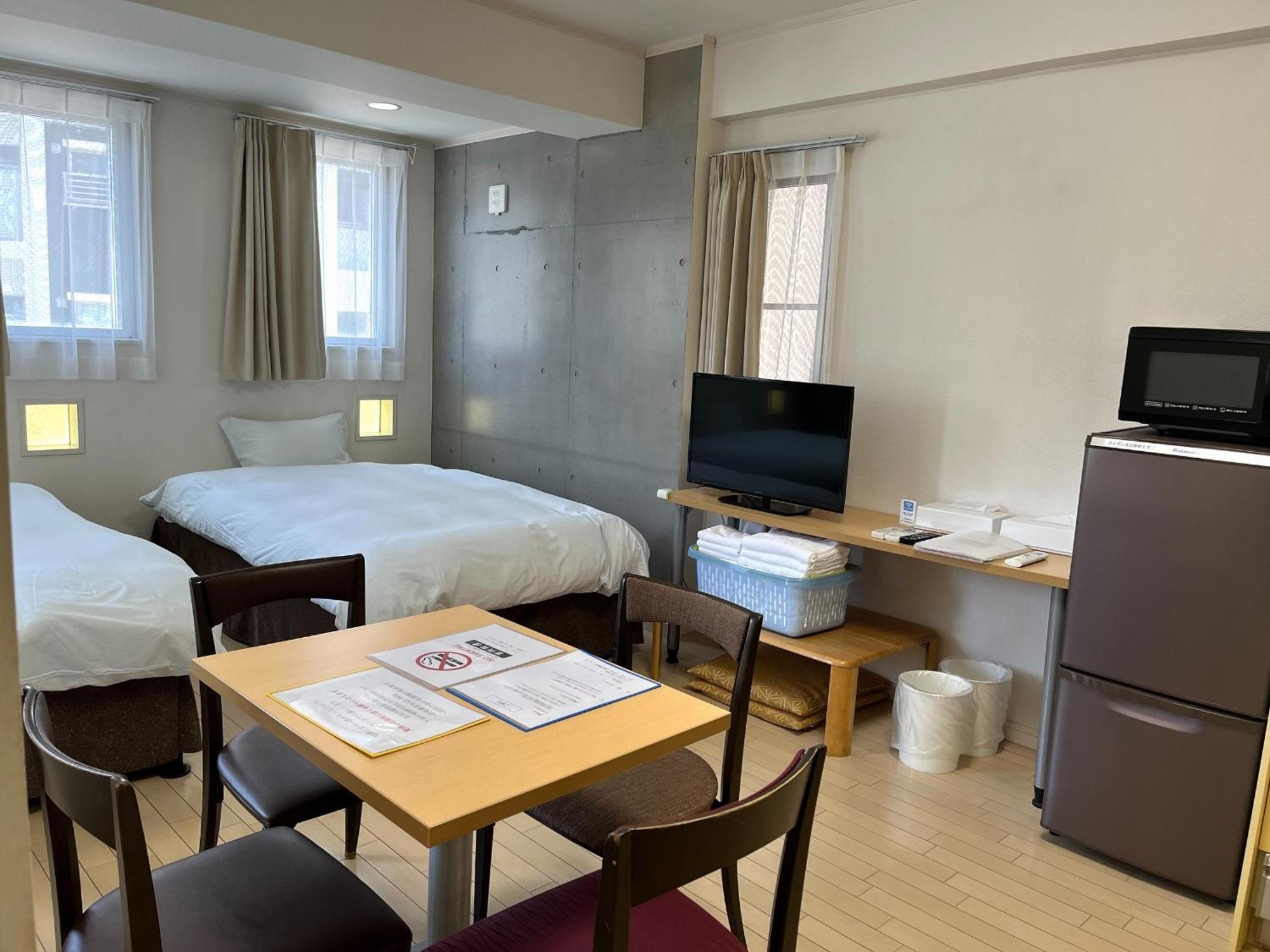 Across Omoromachi Naha Aparthotel Екстериор снимка